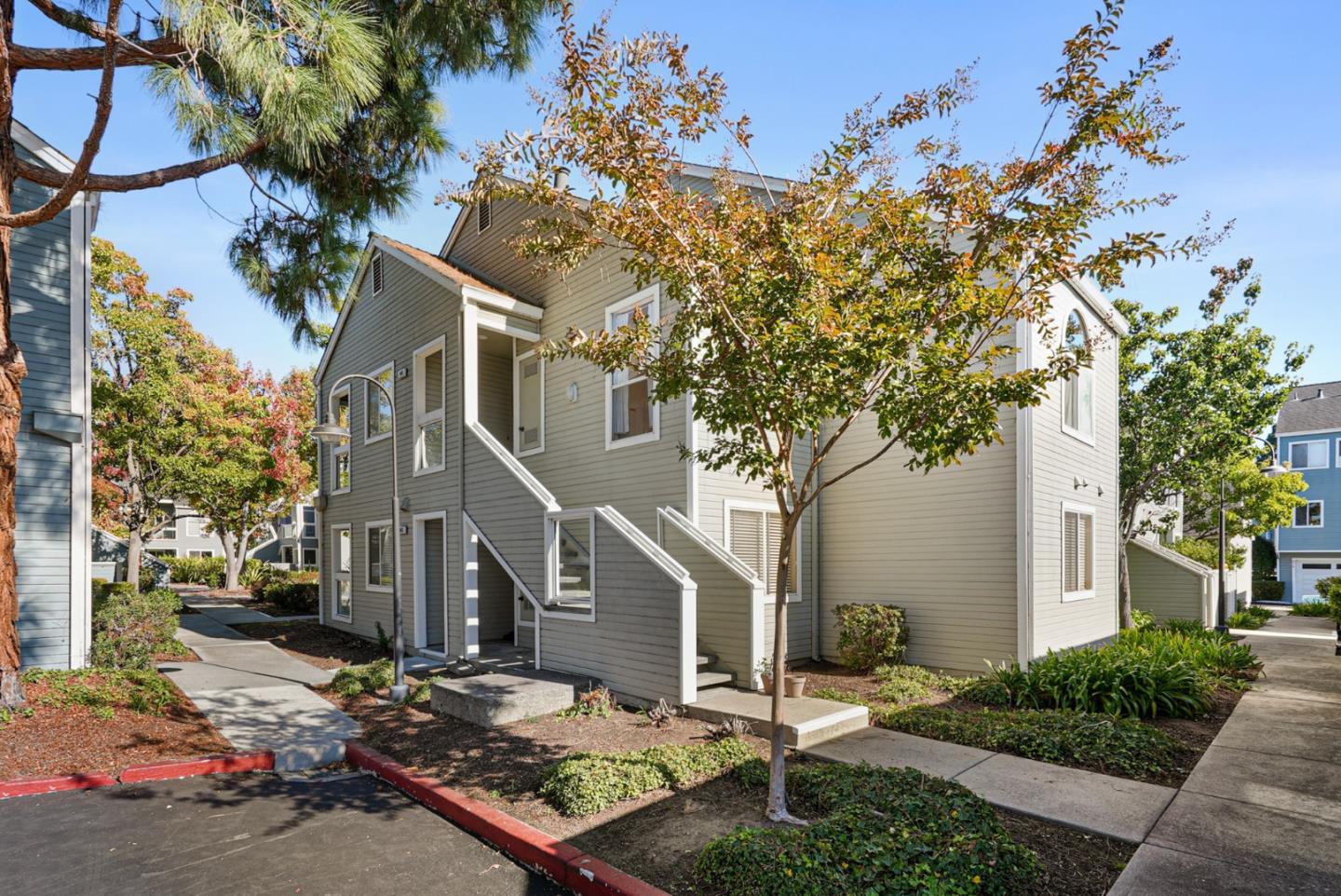 Detail Gallery Image 1 of 1 For 845 Portwalk Pl, Redwood City,  CA 94065 - 2 Beds | 1 Baths