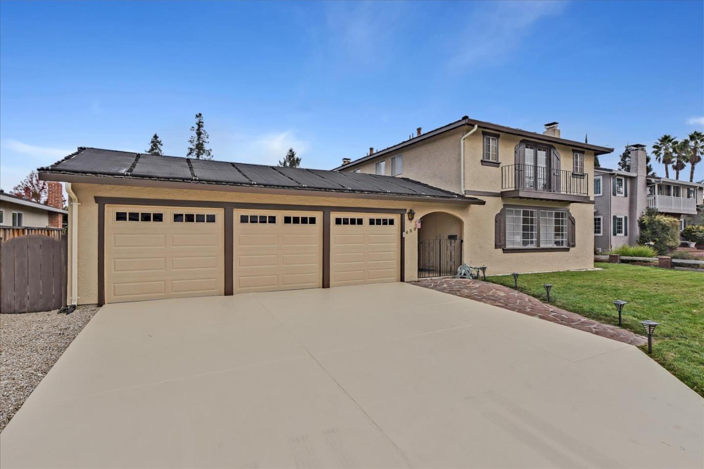 Detail Gallery Image 1 of 1 For 630 Chesley Ave, Mountain View,  CA 94040 - 4 Beds | 2/1 Baths