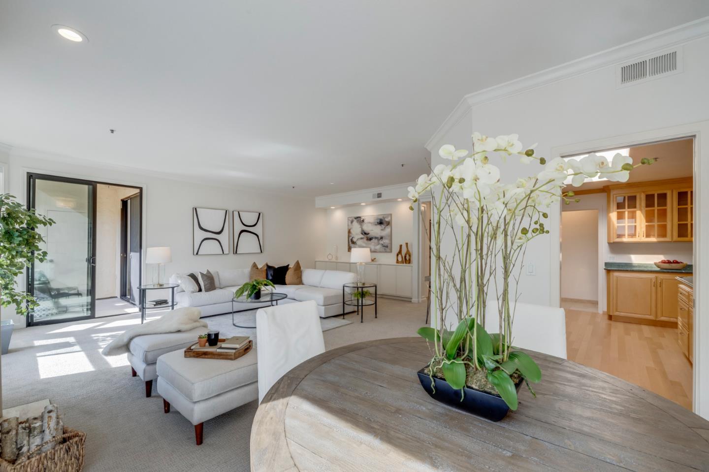Detail Gallery Image 15 of 52 For 1457 Bellevue Ave #13,  Burlingame,  CA 94010 - 2 Beds | 2 Baths