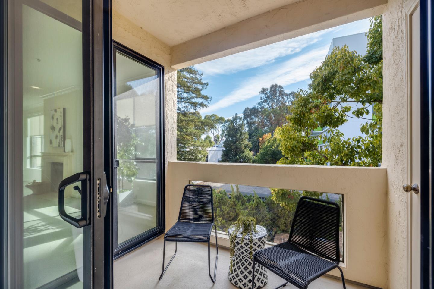 Detail Gallery Image 26 of 52 For 1457 Bellevue Ave #13,  Burlingame,  CA 94010 - 2 Beds | 2 Baths