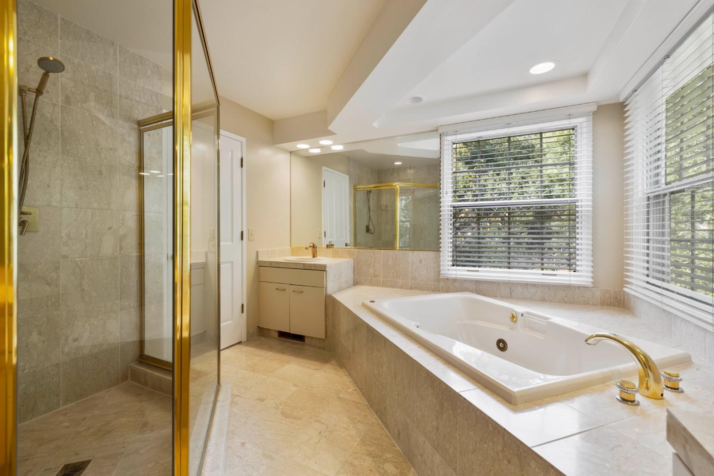 Detail Gallery Image 24 of 54 For 20 Pasatiempo Dr, Santa Cruz,  CA 95060 - 3 Beds | 2/1 Baths
