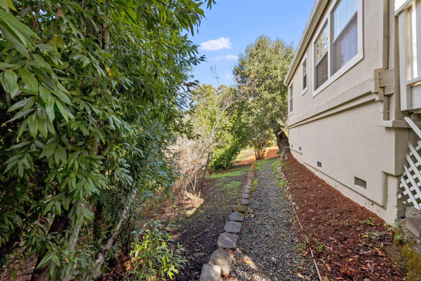 20 Pasatiempo Dr, Santa Cruz, CA 95060 3 Beds 2/1 Baths (Active