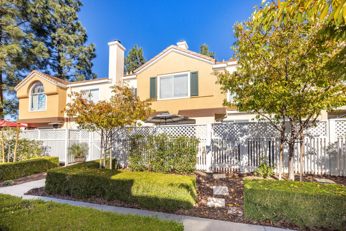 Detail Gallery Image 1 of 1 For 6965 Rodling Dr #D,  San Jose,  CA 95138 - 3 Beds | 2/1 Baths