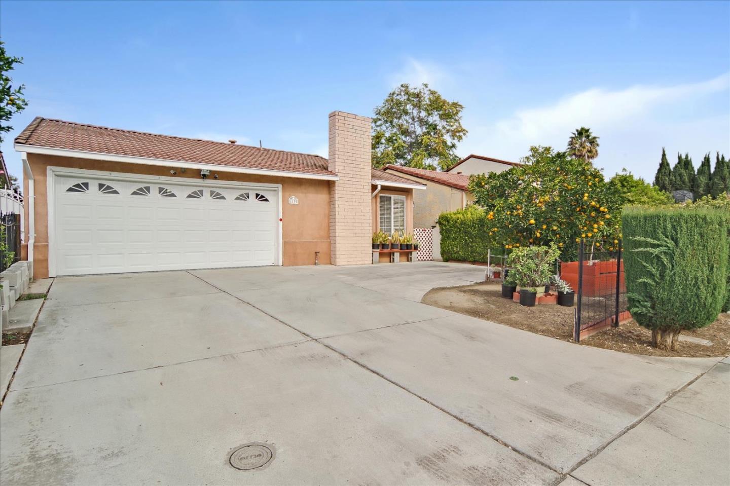 Detail Gallery Image 1 of 1 For 1135 Spiro Dr, San Jose,  CA 95116 - 3 Beds | 2 Baths