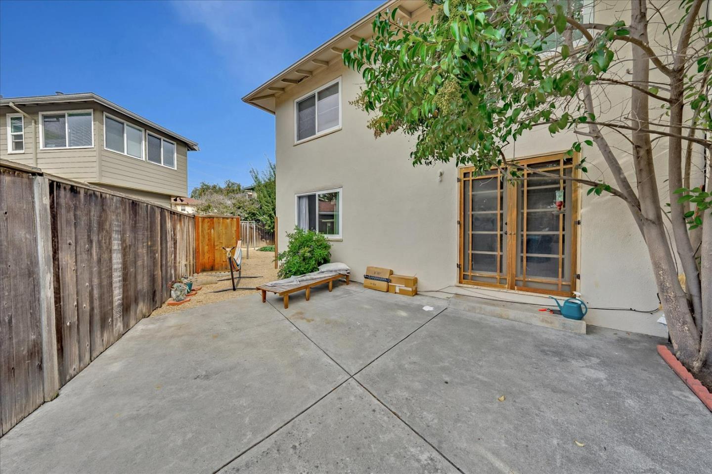 Detail Gallery Image 8 of 11 For 324 Waverley St, Menlo Park,  CA 94025 - – Beds | – Baths