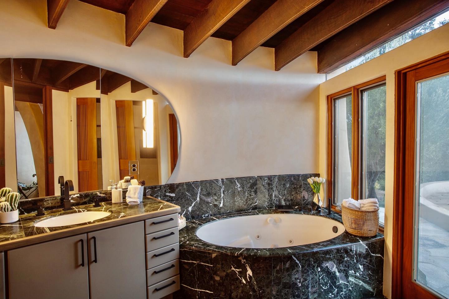 Detail Gallery Image 21 of 39 For 46304 Pfeiffer Ridge Rd, Big Sur Coast,  CA 93920 - 4 Beds | 4 Baths