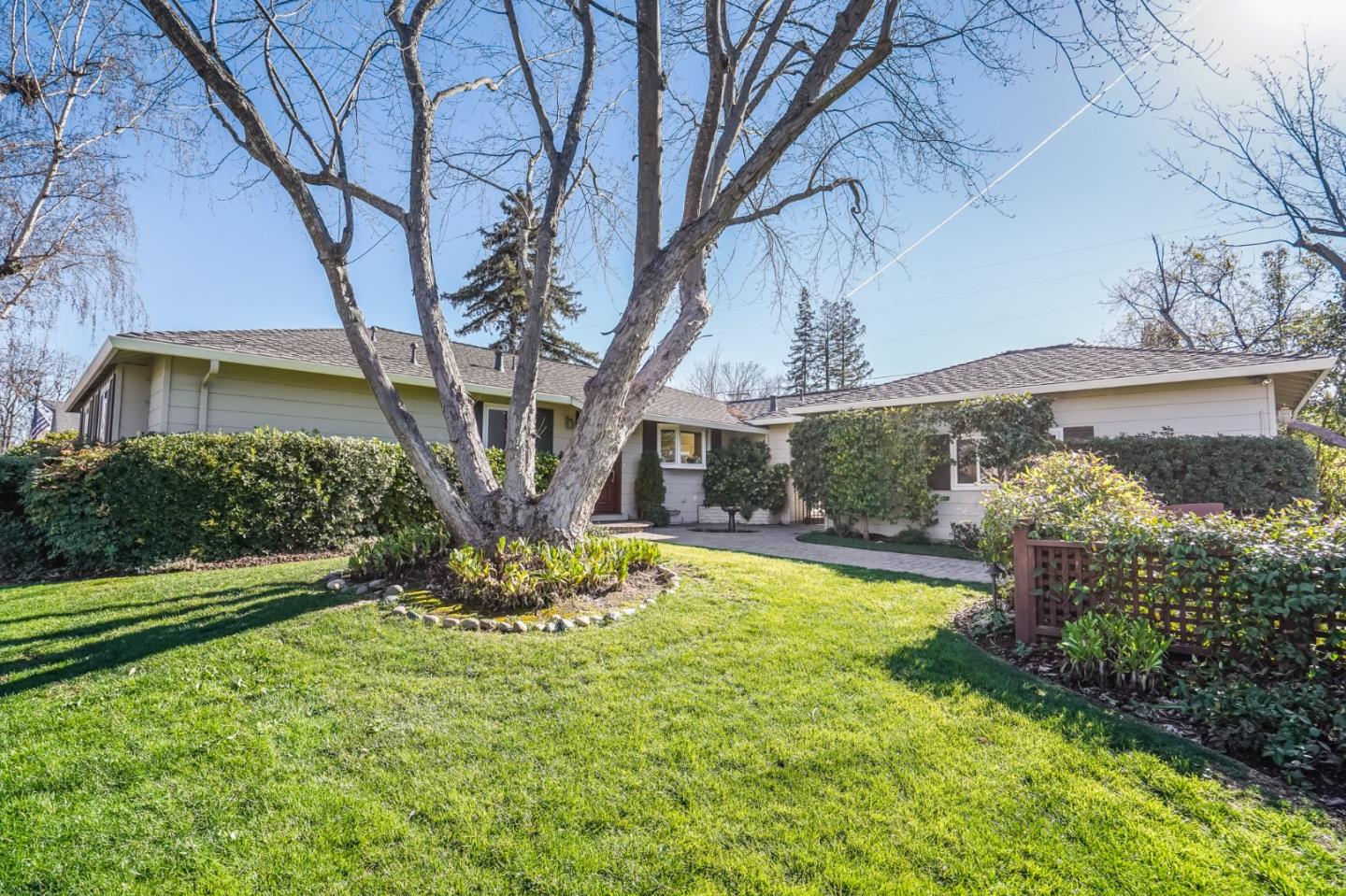Detail Gallery Image 31 of 34 For 1911 Colleen Dr, Los Altos,  CA 94024 - 3 Beds | 2 Baths