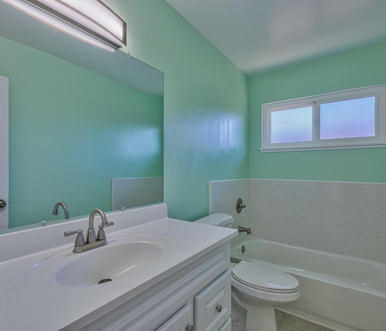 Detail Gallery Image 16 of 26 For 680 San Leandro Way, Salinas,  CA 93901 - 3 Beds | 2 Baths
