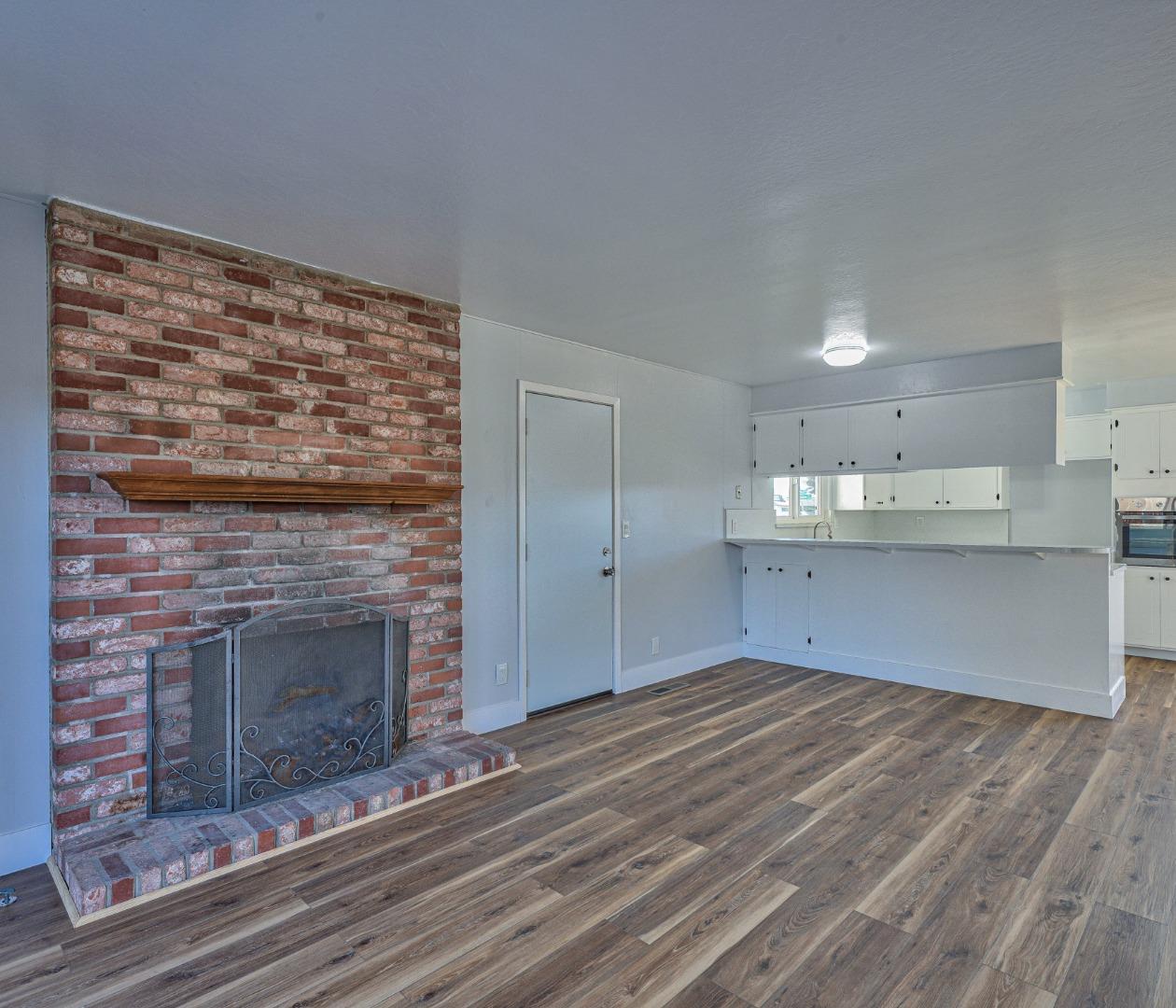 Detail Gallery Image 6 of 26 For 680 San Leandro Way, Salinas,  CA 93901 - 3 Beds | 2 Baths