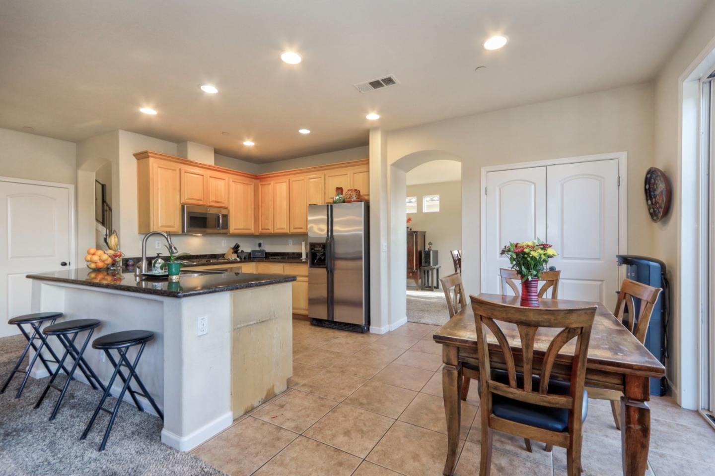 Detail Gallery Image 13 of 56 For 1546 Spoleto St, Salinas,  CA 93905 - 4 Beds | 3/1 Baths