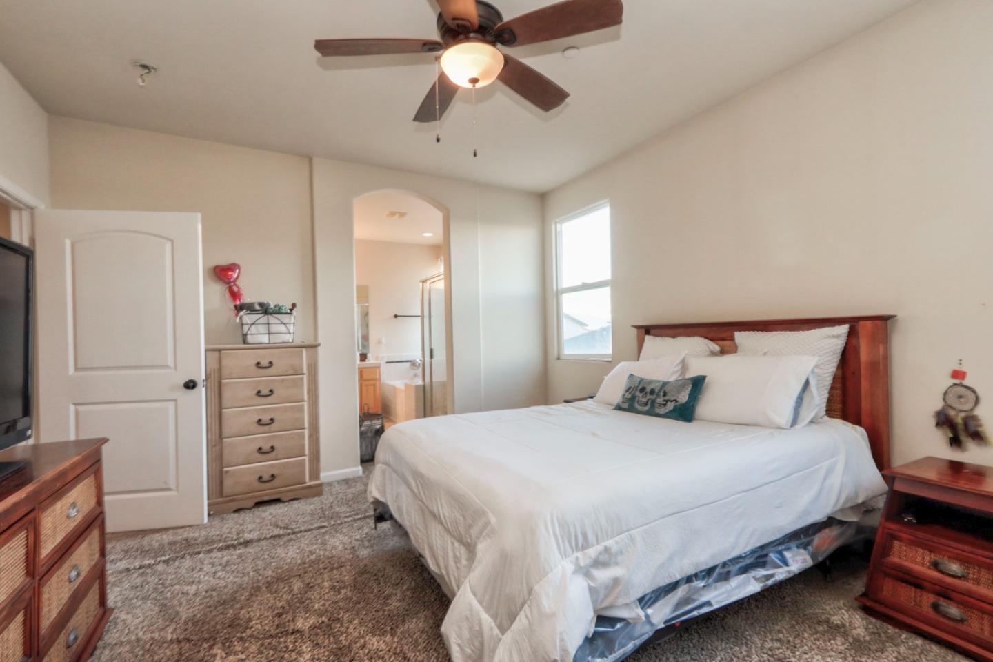 Detail Gallery Image 37 of 56 For 1546 Spoleto St, Salinas,  CA 93905 - 4 Beds | 3/1 Baths