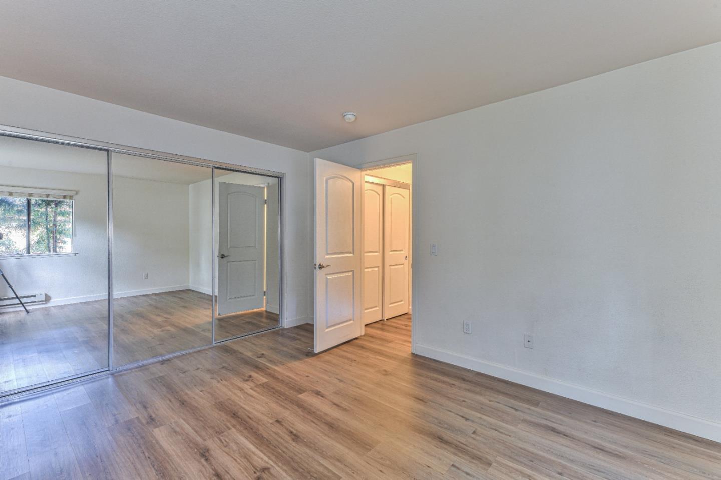 Detail Gallery Image 17 of 35 For 300 Glenwood Cir #154,  Monterey,  CA 93940 - 2 Beds | 1 Baths