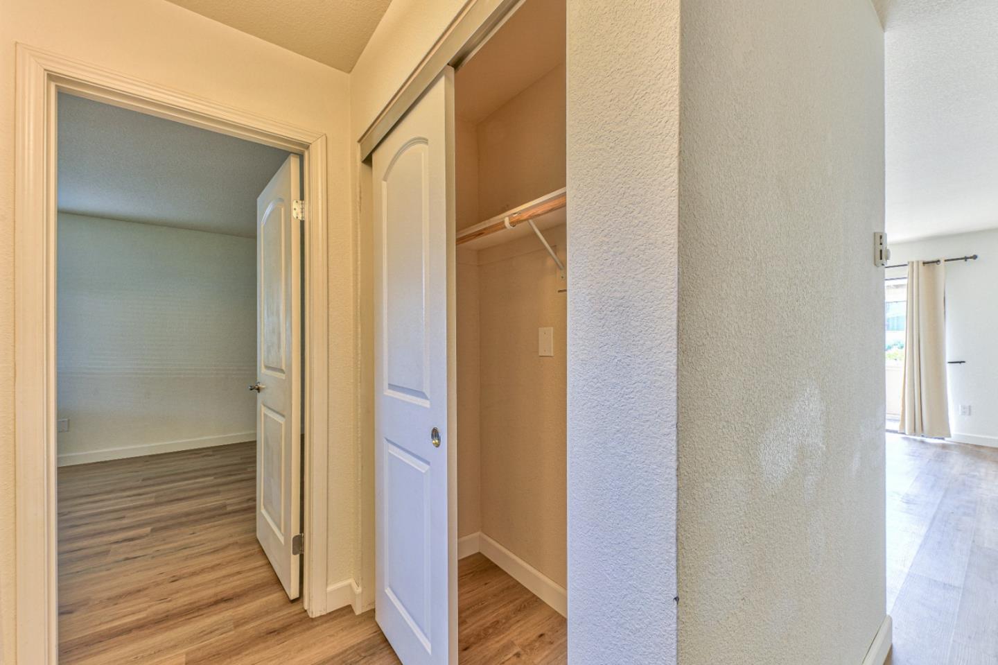 Detail Gallery Image 23 of 35 For 300 Glenwood Cir #154,  Monterey,  CA 93940 - 2 Beds | 1 Baths