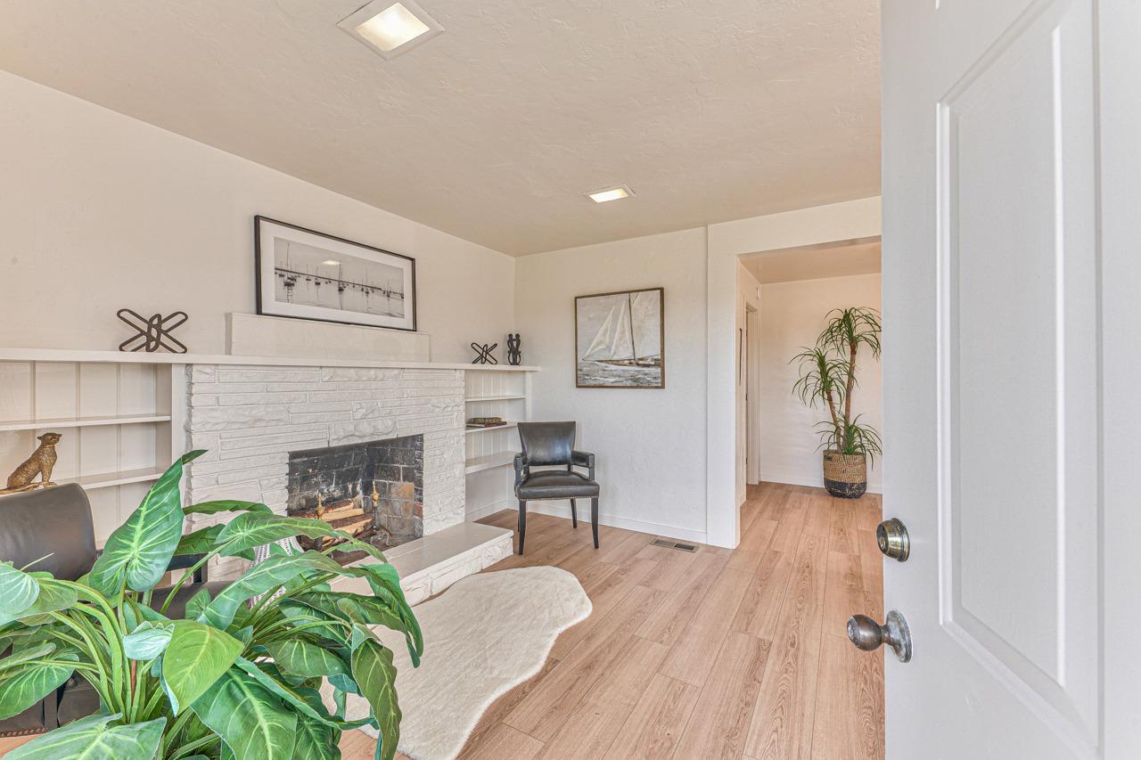 Detail Gallery Image 5 of 30 For 1288 Judson St, Seaside,  CA 93955 - 3 Beds | 1 Baths