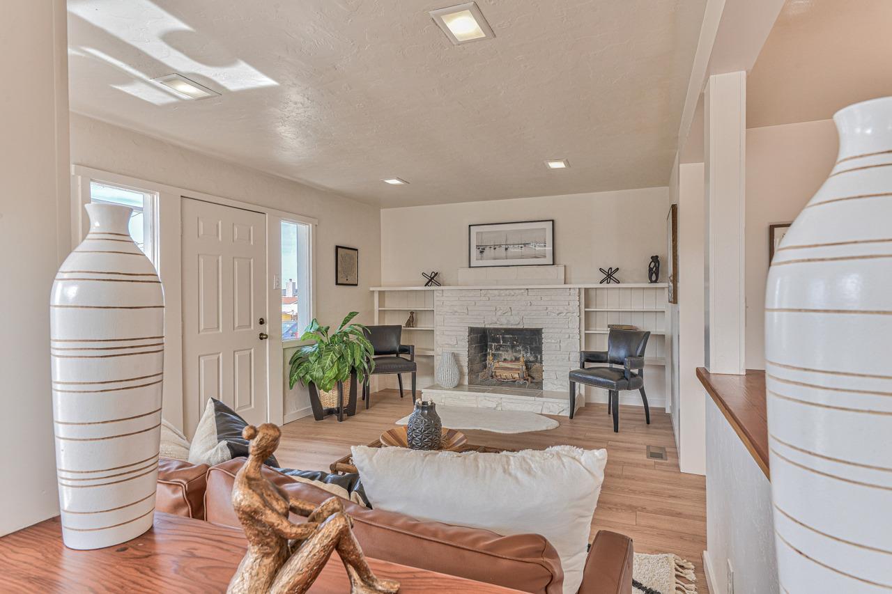 Detail Gallery Image 9 of 30 For 1288 Judson St, Seaside,  CA 93955 - 3 Beds | 1 Baths