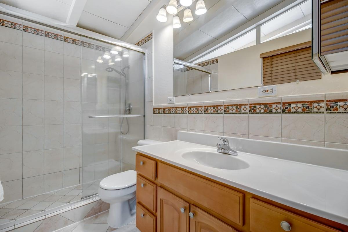 Detail Gallery Image 10 of 15 For 10390 Sterling Blvd, Cupertino,  CA 95014 - 3 Beds | 2 Baths