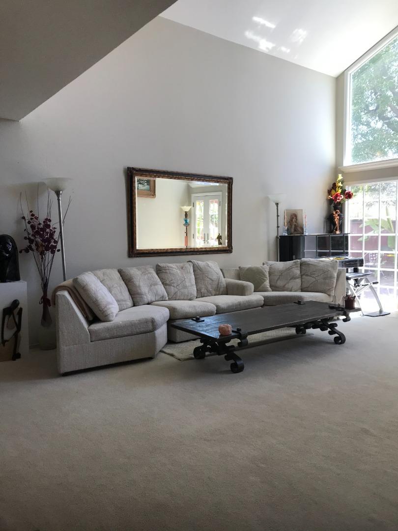Detail Gallery Image 4 of 21 For 577 Anchor Cir, Redwood Shores,  CA 94065 - 3 Beds | 2 Baths