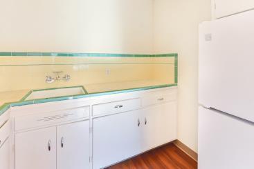 Detail Gallery Image 8 of 22 For 1125 Laguna Ave #5,  Burlingame,  CA 94010 - 1 Beds | 1 Baths