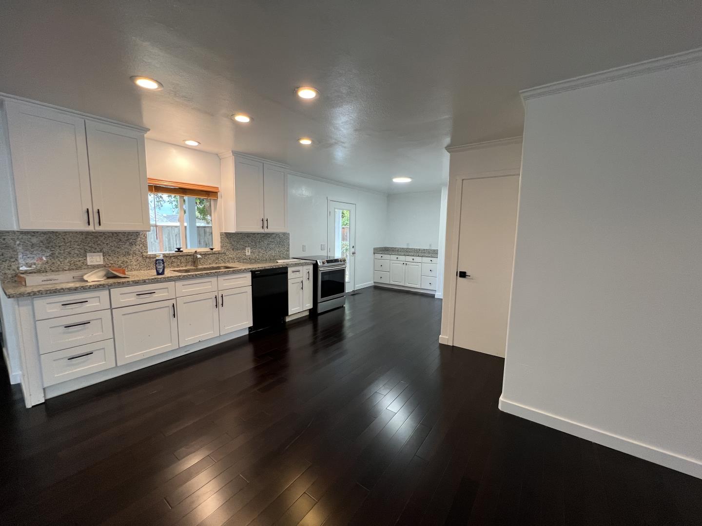 Detail Gallery Image 25 of 26 For 1705 Blossom Hill Rd, San Jose,  CA 95124 - 3 Beds | 2 Baths