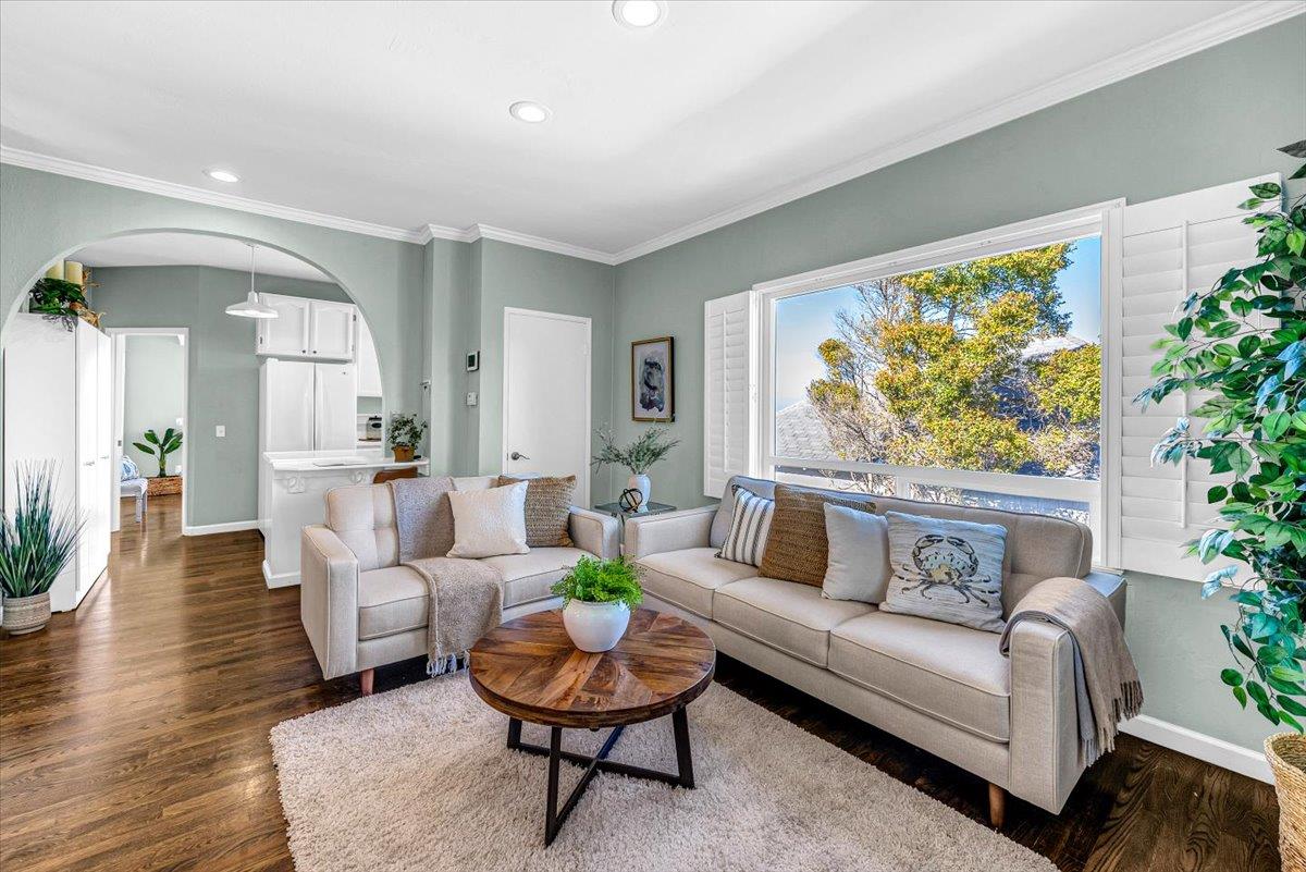 Detail Gallery Image 1 of 1 For 316 9th St, Pacific Grove,  CA 93950 - 3 Beds | 2 Baths