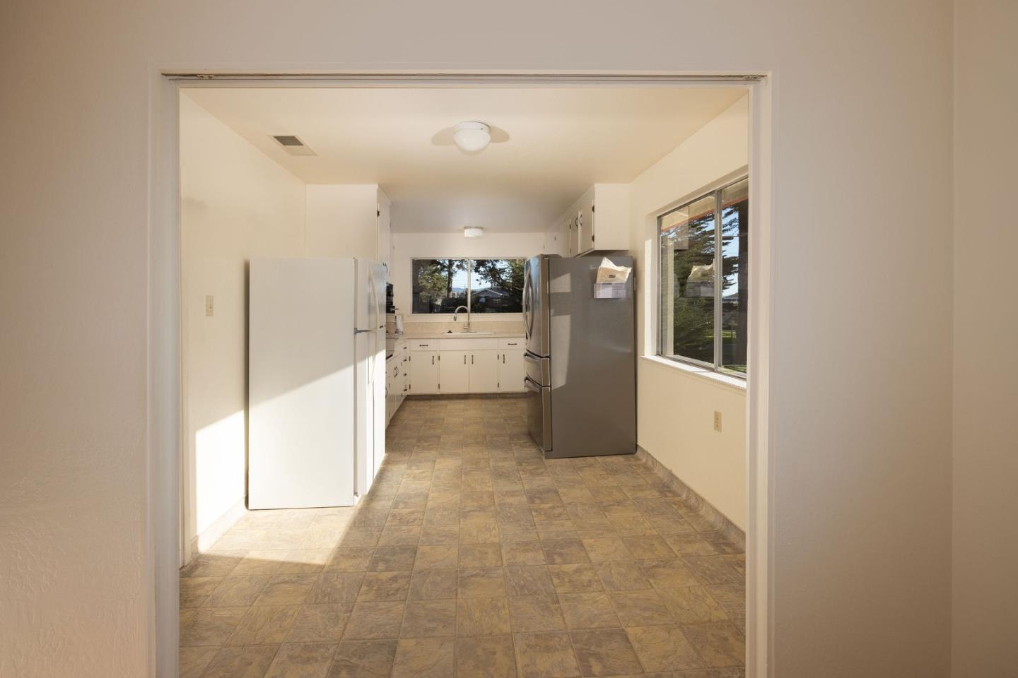 Detail Gallery Image 9 of 40 For 111 Avenue Granada, El Granada,  CA 94018 - – Beds | – Baths