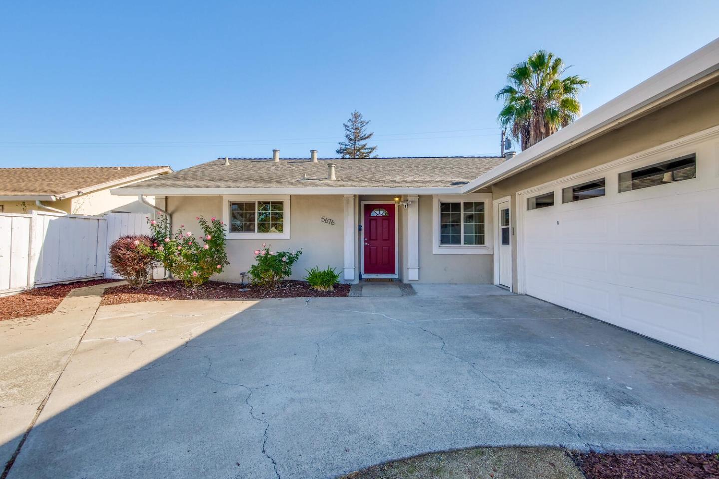 Detail Gallery Image 1 of 1 For 5676 Holland Ln, San Jose,  CA 95118 - 3 Beds | 1/1 Baths