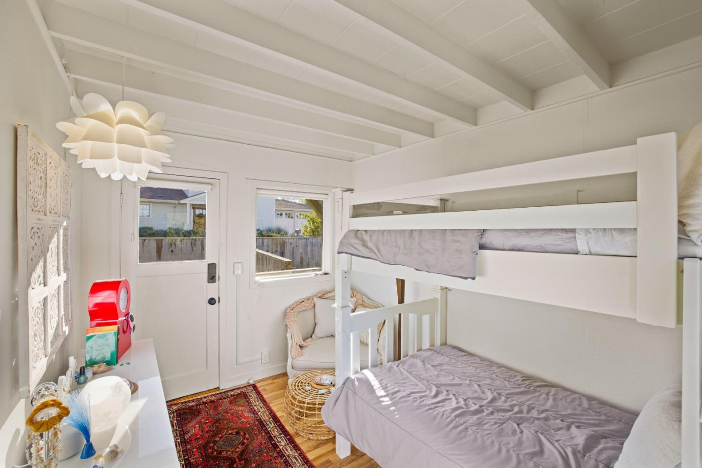 Detail Gallery Image 19 of 41 For 10 Esplanade St, Pacific Grove,  CA 93950 - 4 Beds | 2 Baths