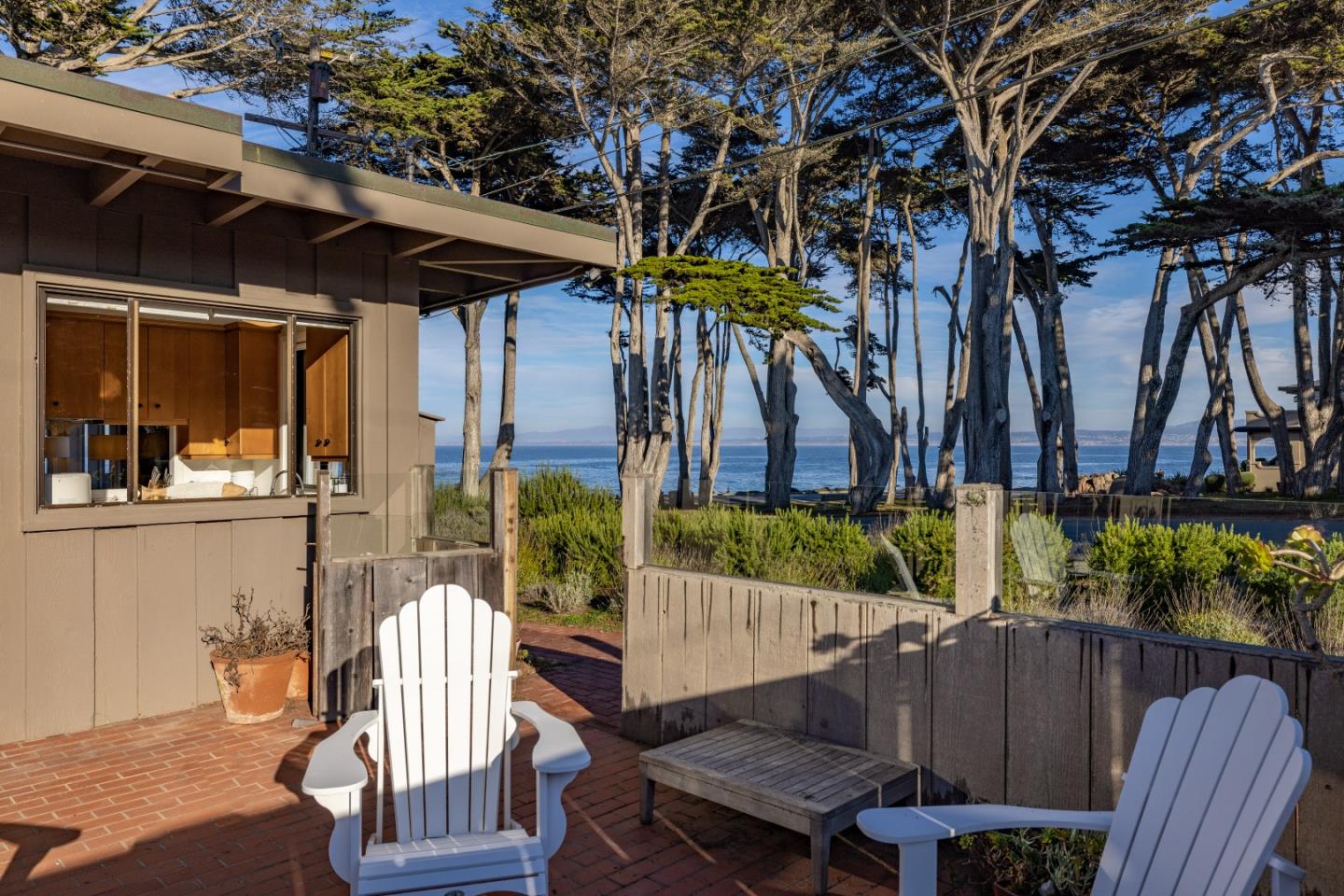 Detail Gallery Image 31 of 41 For 10 Esplanade St, Pacific Grove,  CA 93950 - 4 Beds | 2 Baths