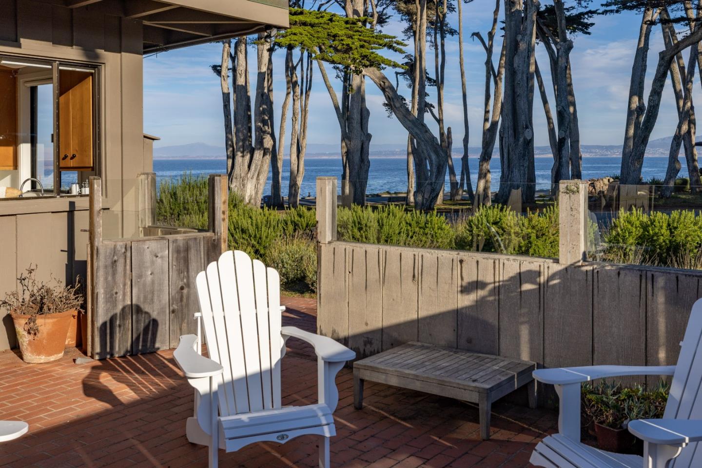 Detail Gallery Image 32 of 41 For 10 Esplanade St, Pacific Grove,  CA 93950 - 4 Beds | 2 Baths