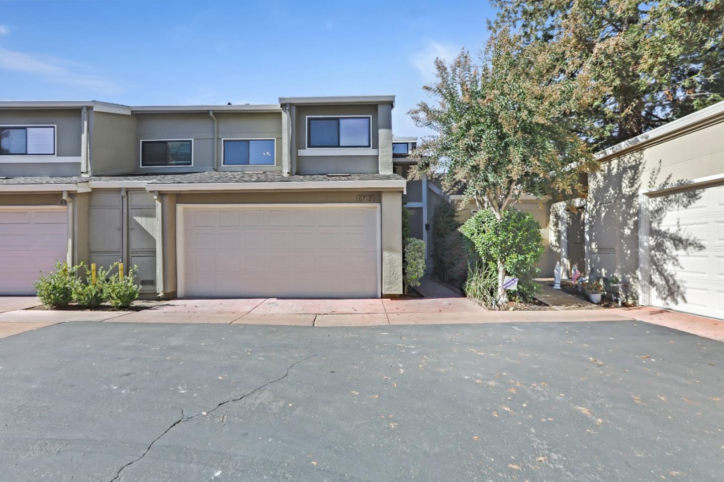 Detail Gallery Image 1 of 1 For 6712 Leatherwood Ct, San Jose,  CA 95120 - 4 Beds | 2/1 Baths