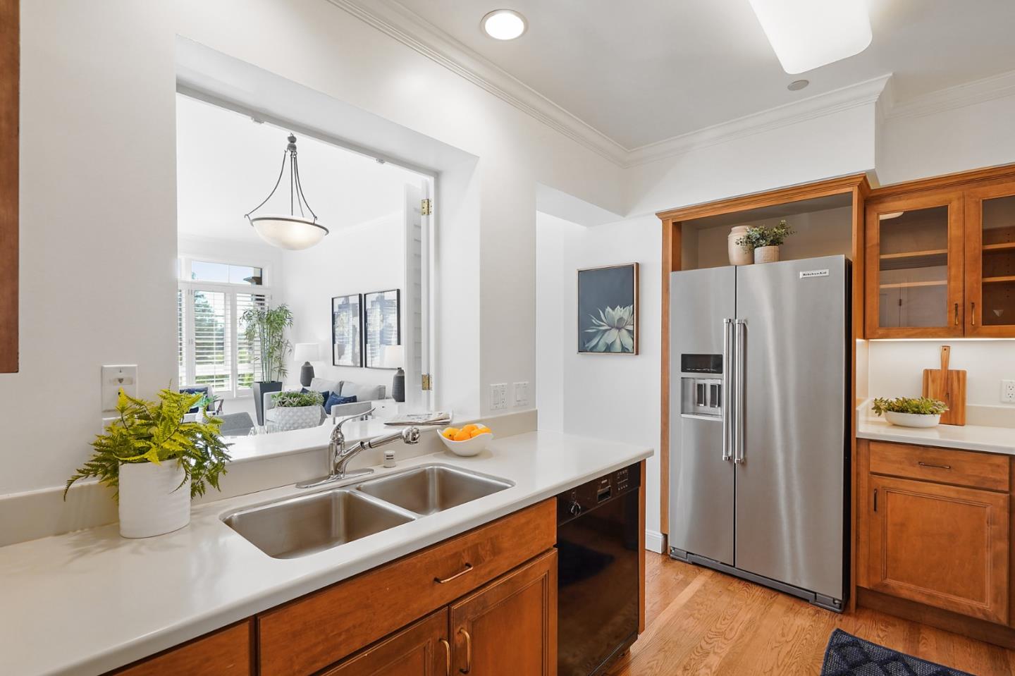 Detail Gallery Image 16 of 35 For 555 Byron St #410,  Palo Alto,  CA 94301 - 3 Beds | 2 Baths