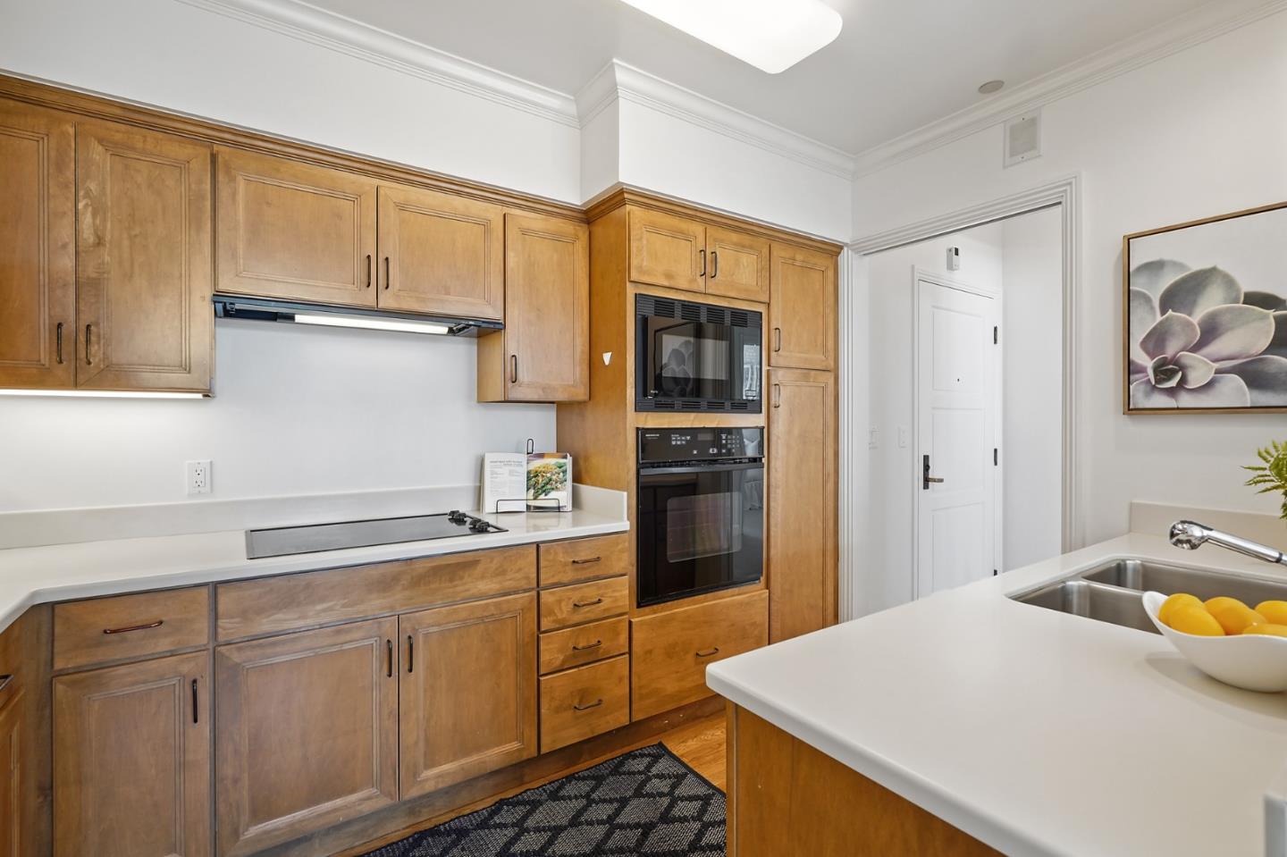 Detail Gallery Image 17 of 35 For 555 Byron St #410,  Palo Alto,  CA 94301 - 3 Beds | 2 Baths