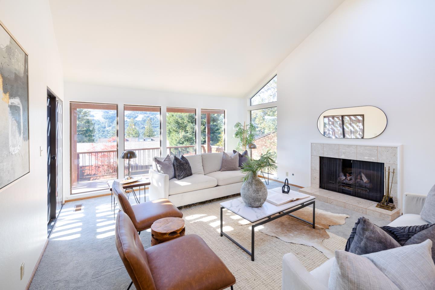 Detail Gallery Image 2 of 36 For 157 Ravenhill Rd, Orinda,  CA 94563 - 3 Beds | 2/1 Baths