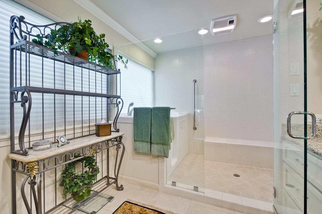 Detail Gallery Image 40 of 58 For 10960 Kester Dr, Cupertino,  CA 95014 - 2 Beds | 2 Baths