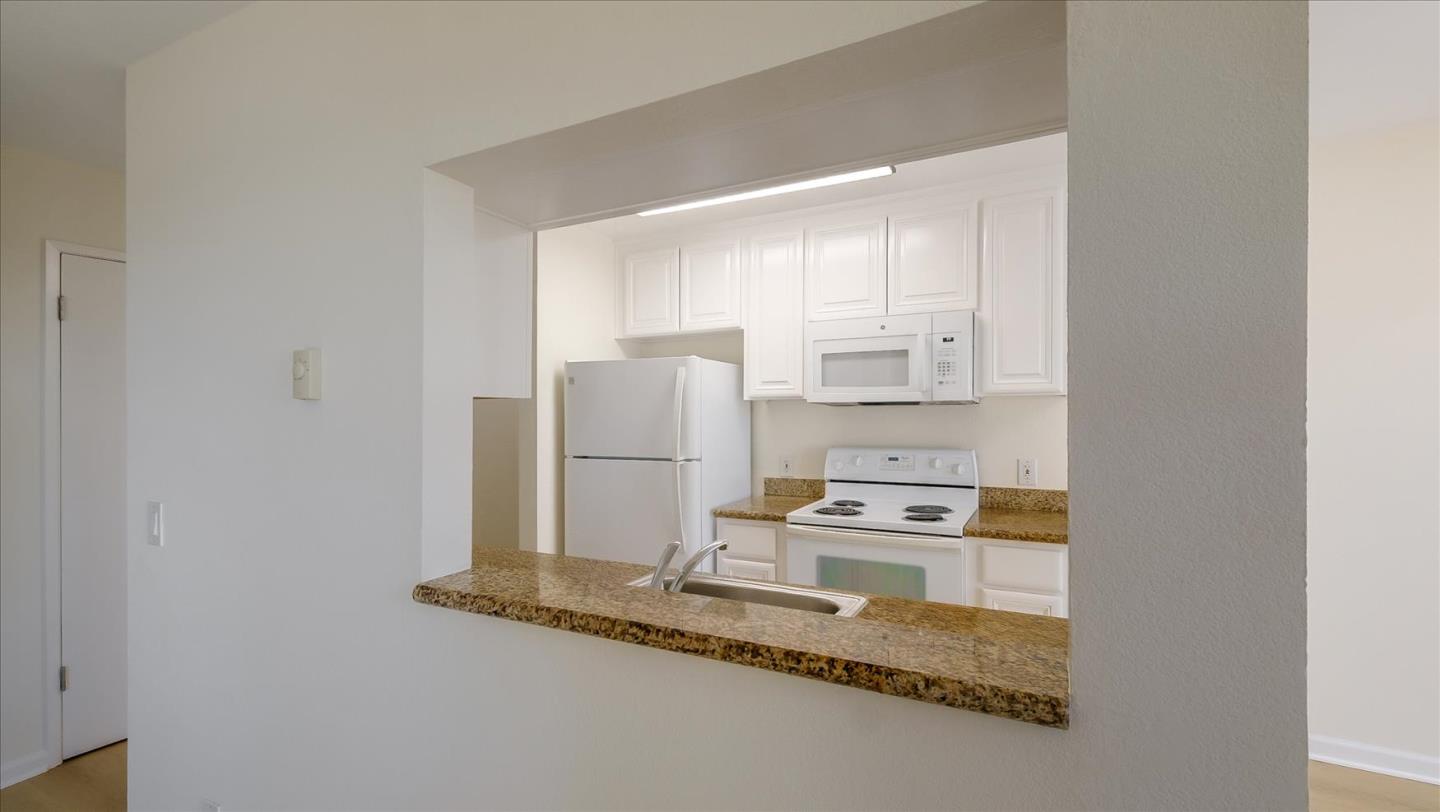 Detail Gallery Image 24 of 38 For 29573 Highgate Dr #224,  Hayward,  CA 94544 - 3 Beds | 2 Baths