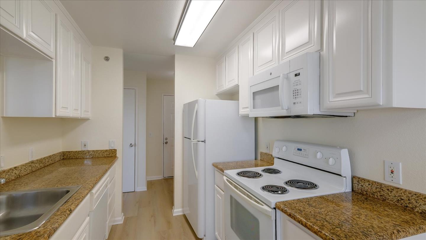 Detail Gallery Image 26 of 38 For 29573 Highgate Dr #224,  Hayward,  CA 94544 - 3 Beds | 2 Baths