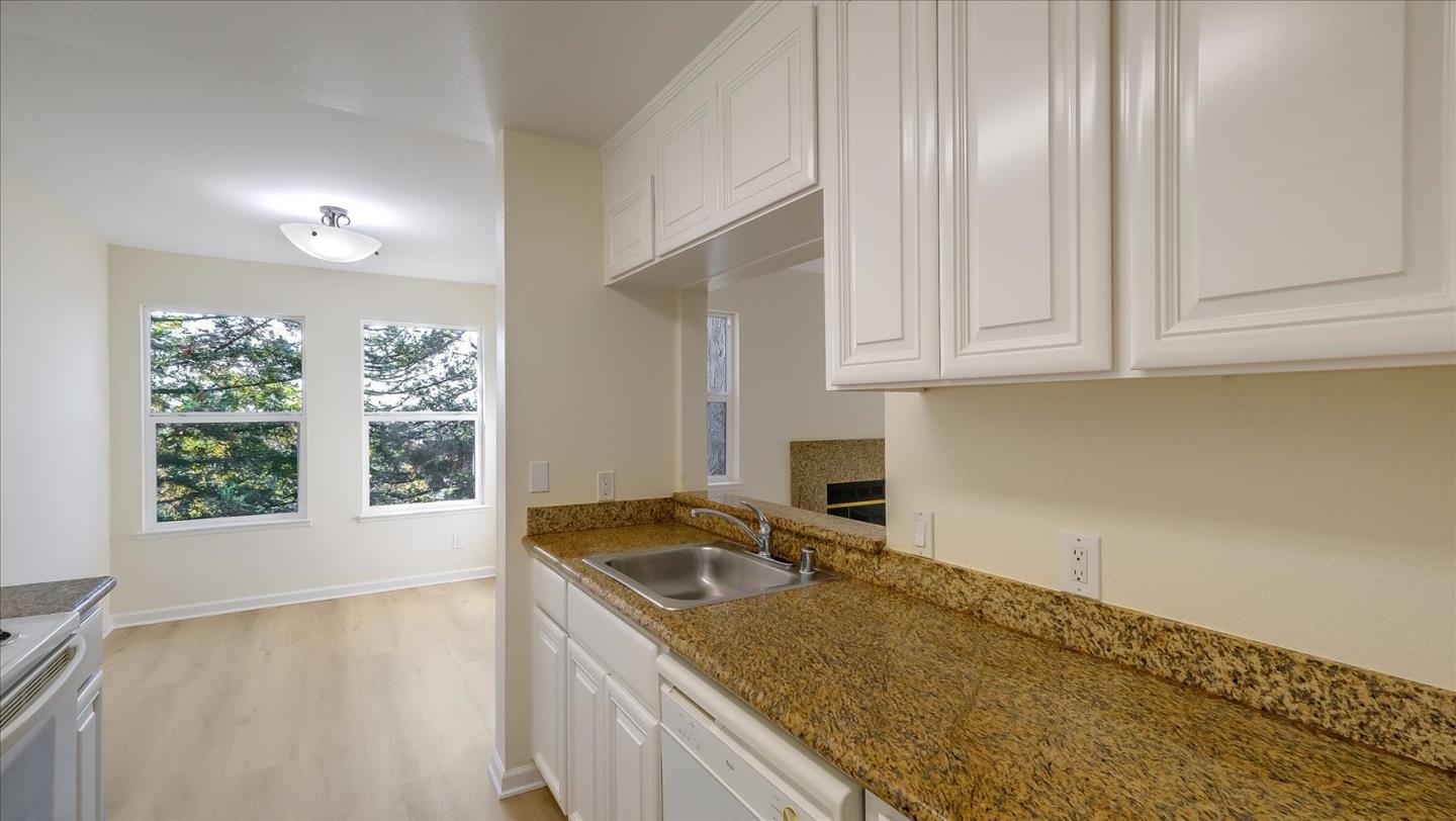 Detail Gallery Image 28 of 38 For 29573 Highgate Dr #224,  Hayward,  CA 94544 - 3 Beds | 2 Baths