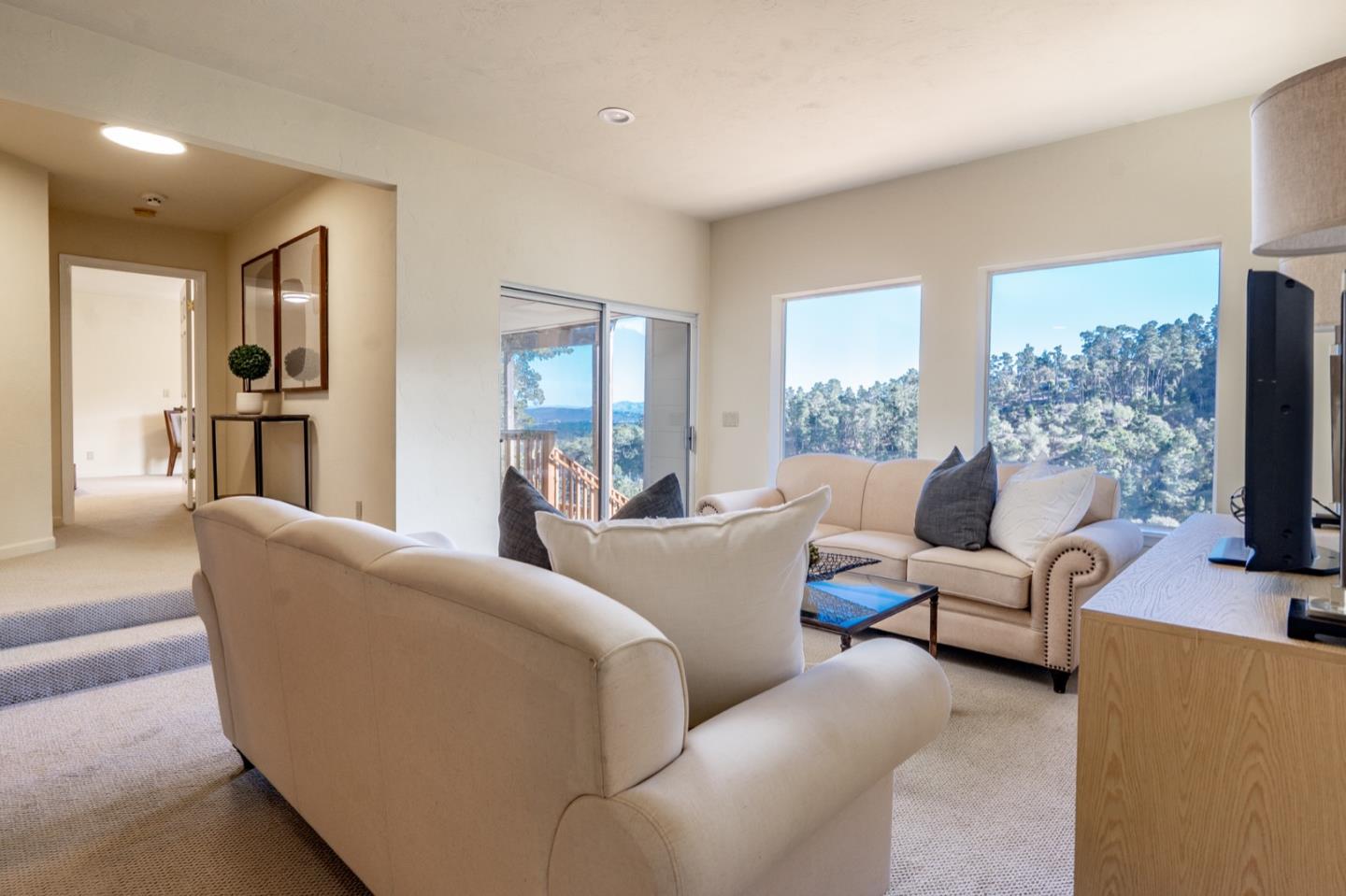 Detail Gallery Image 21 of 34 For 25 Cielo Vista Dr, Monterey,  CA 93940 - 4 Beds | 3 Baths