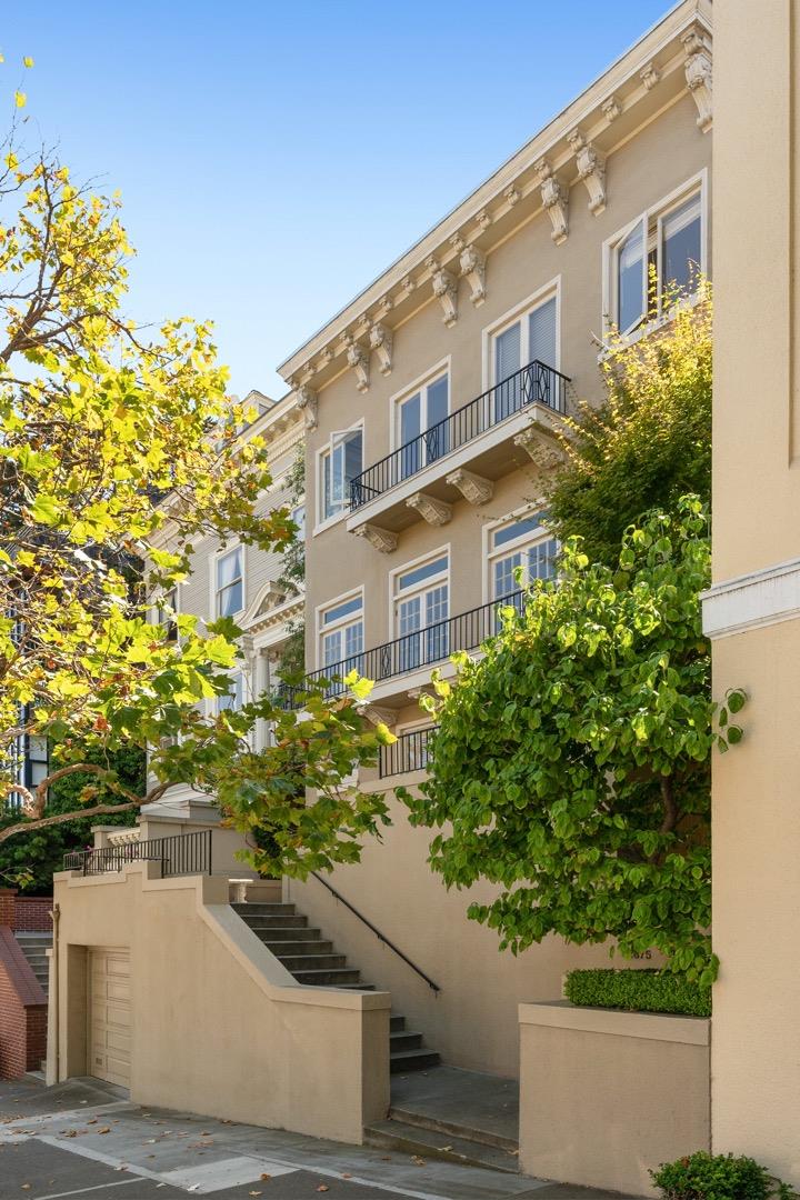 Detail Gallery Image 1 of 1 For 2675 Pacific Ave, San Francisco,  CA 94115 - 5 Beds | 3/1 Baths