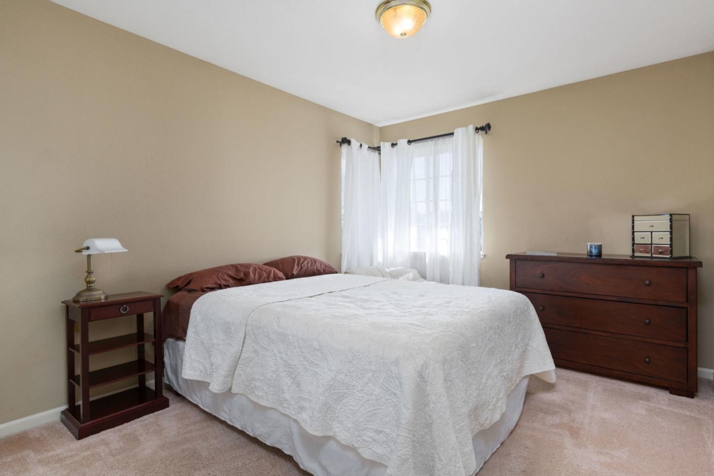 Detail Gallery Image 16 of 28 For 212 Montclair Ln, Salinas,  CA 93906 - 3 Beds | 2/1 Baths