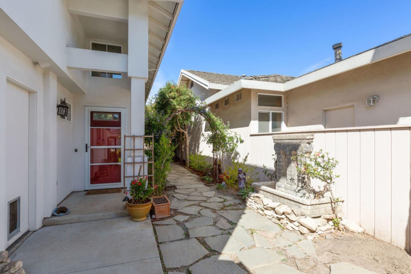 Detail Gallery Image 27 of 28 For 212 Montclair Ln, Salinas,  CA 93906 - 3 Beds | 2/1 Baths