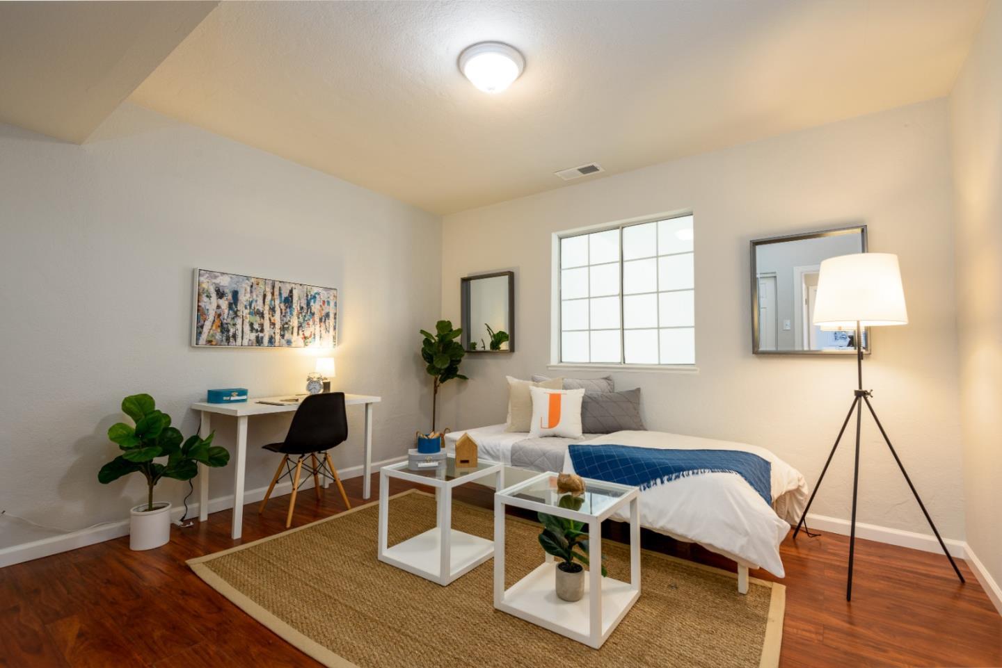 Detail Gallery Image 13 of 39 For 3507 Hoover St, Redwood City,  CA 94063 - – Beds | – Baths