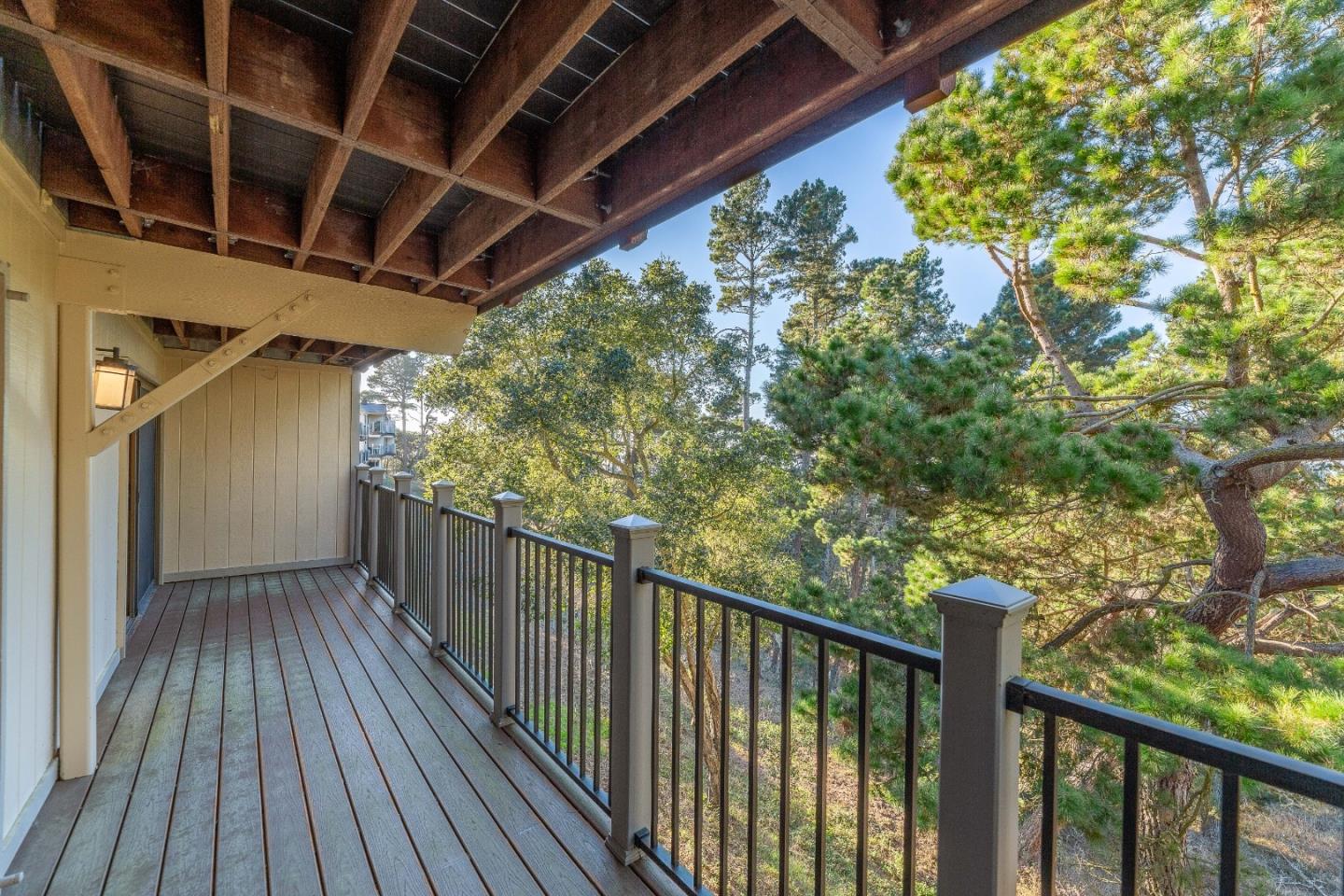 Detail Gallery Image 20 of 20 For 250 Forest Ridge Rd #21,  Monterey,  CA 93940 - 2 Beds | 2 Baths