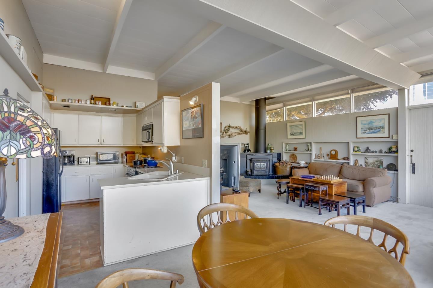 Detail Gallery Image 13 of 27 For 273 Lighthouse Ave, Pacific Grove,  CA 93950 - 4 Beds | 2/1 Baths