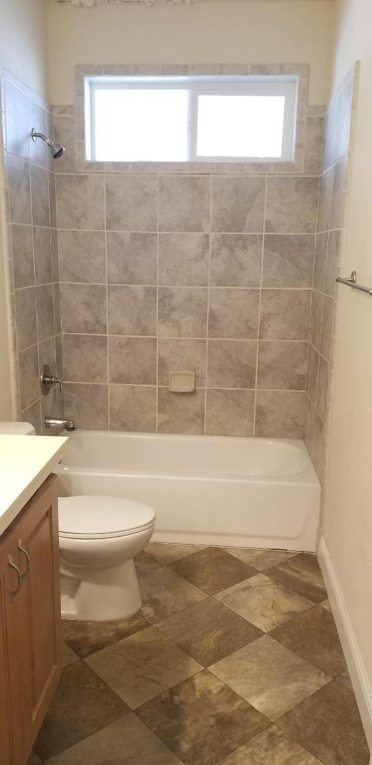 Detail Gallery Image 10 of 19 For 120 Dixon Lndg #27,  Milpitas,  CA 95035 - 3 Beds | 2 Baths