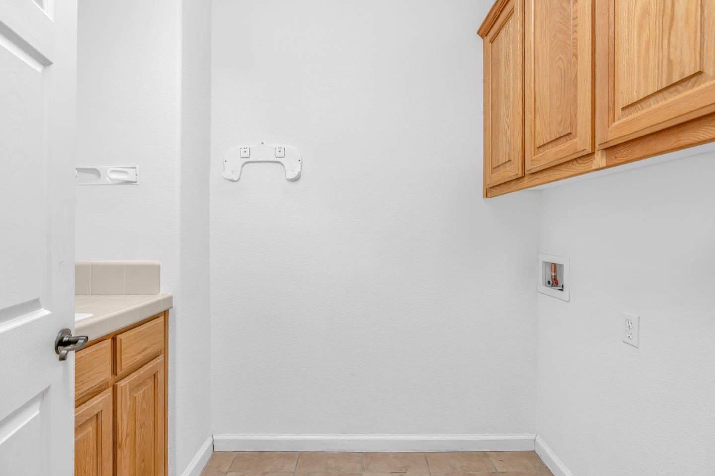 Detail Gallery Image 27 of 38 For 2061 Palermo Dr, Los Banos,  CA 93635 - 4 Beds | 2/1 Baths