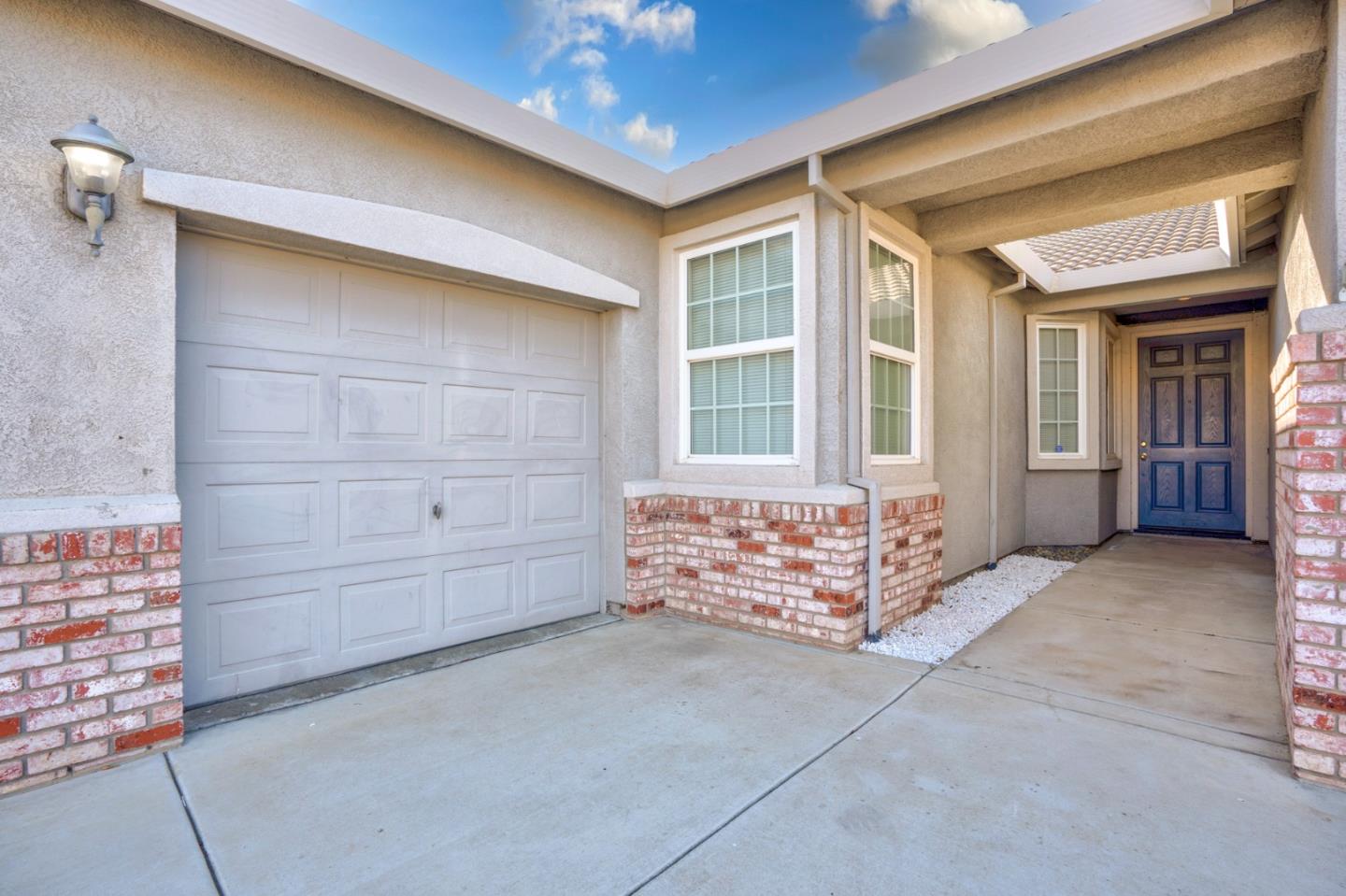 Detail Gallery Image 5 of 38 For 2061 Palermo Dr, Los Banos,  CA 93635 - 4 Beds | 2/1 Baths