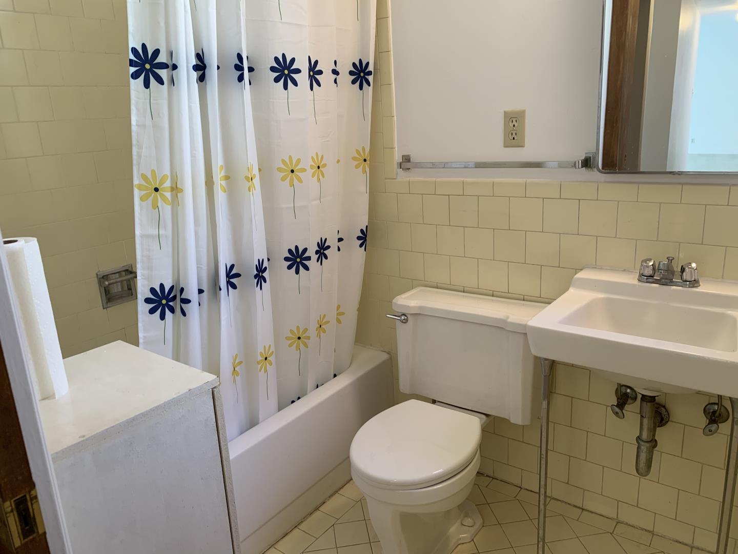 Detail Gallery Image 23 of 34 For 31 Romolo Pl, San Francisco,  CA 94133 - – Beds | – Baths