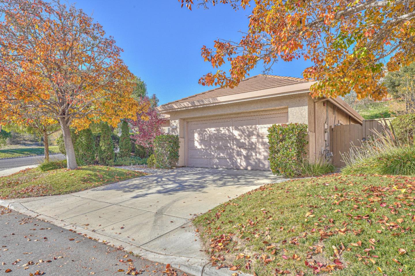 Detail Gallery Image 1 of 1 For 25238 Azalea Ct, Salinas,  CA 93908 - 3 Beds | 2 Baths