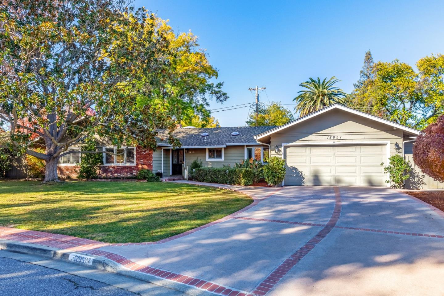 Detail Gallery Image 1 of 1 For 18951 Easton Pl, Saratoga,  CA 95070 - 3 Beds | 2/1 Baths